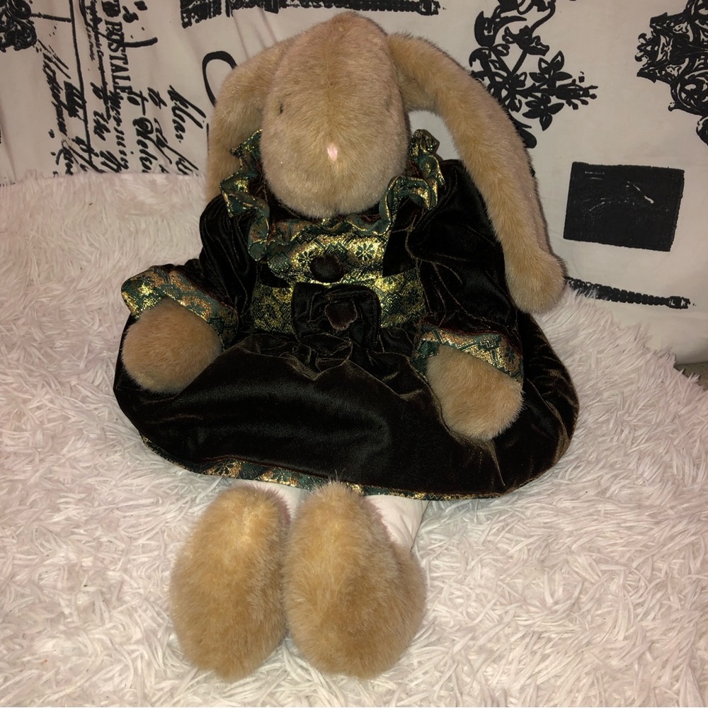 Bitsy Bunnies & Bows Brown Plush Rabbit The Brass Key Inc Velvet Outfit Easter
